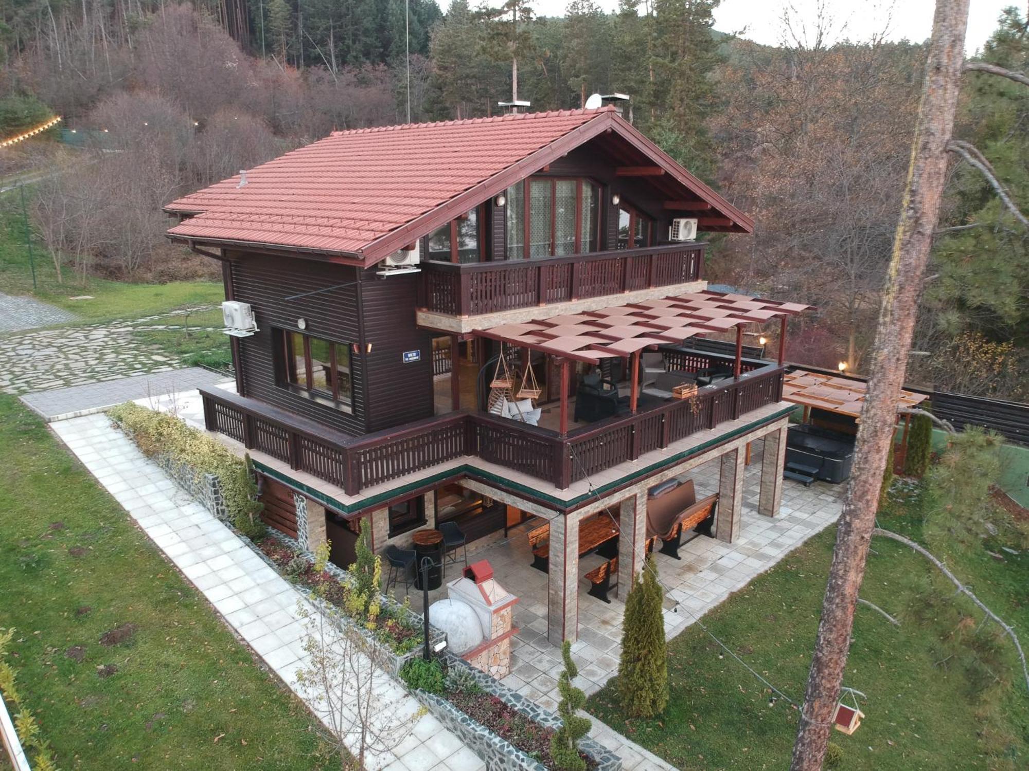 Villa Iskar Lake Residence By Bookvillabg Shtarkelovo Gnezdo ภายนอก รูปภาพ
